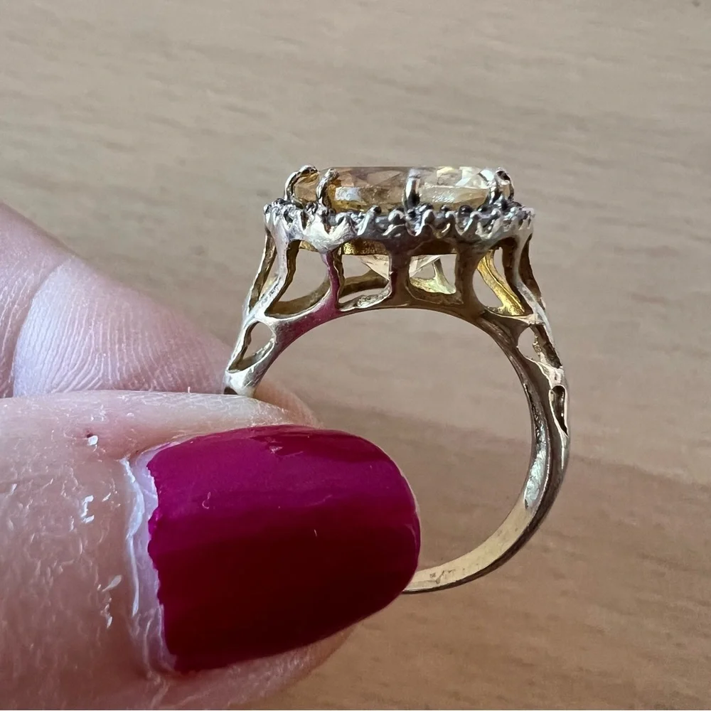 VINTAGE ROUND YELLOW CITRINE CZ STERLING SILVER RING